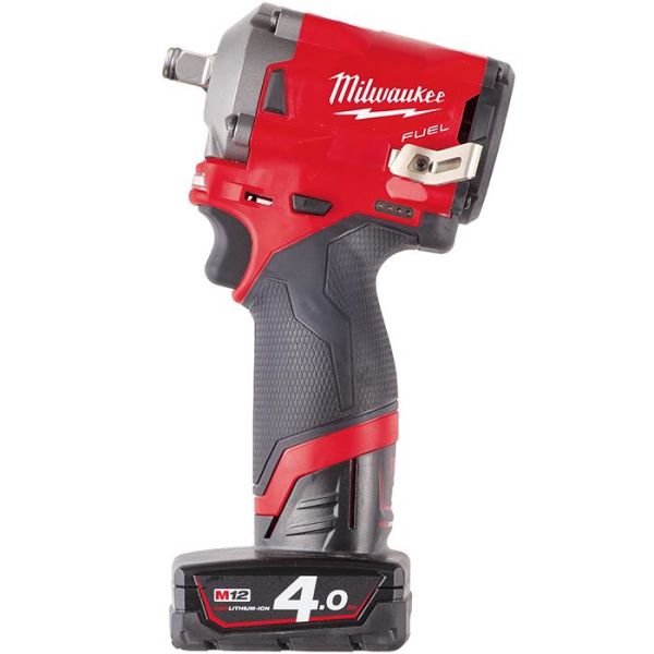 Mutterinväännin Milwaukee M12 FIWF12-422X sis. 2,0 Ah:n ja 4,0 Ah:n akut & laturin